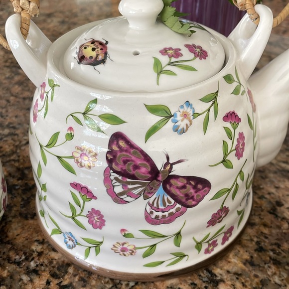 Teaopia set - wicker/bamboo like handle, strainer, 3 cups - butterflies - Picture 2 of 9